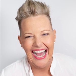 Meet your Posher, Wendy